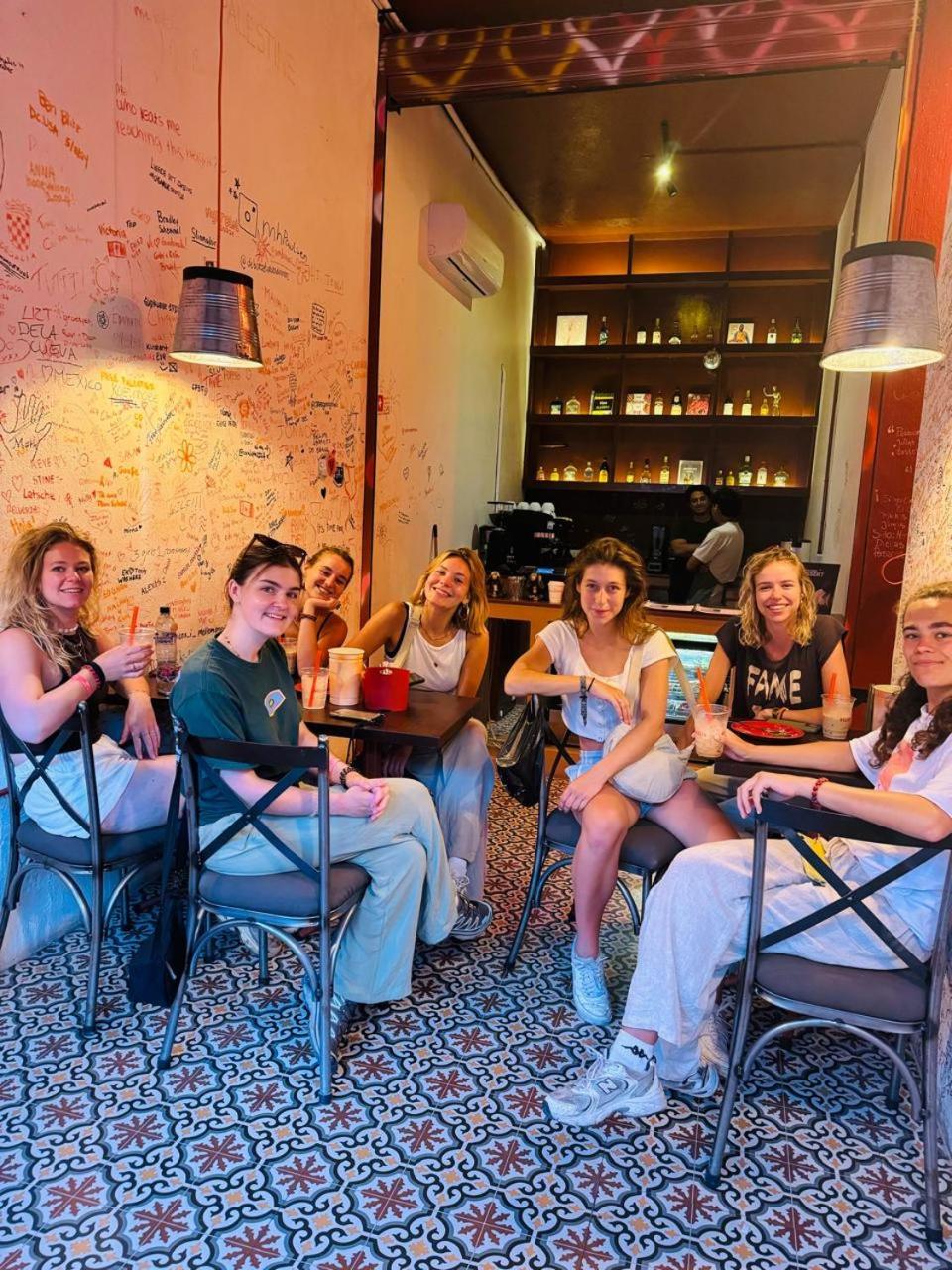 Macarena Hostel فلوريس المظهر الخارجي الصورة